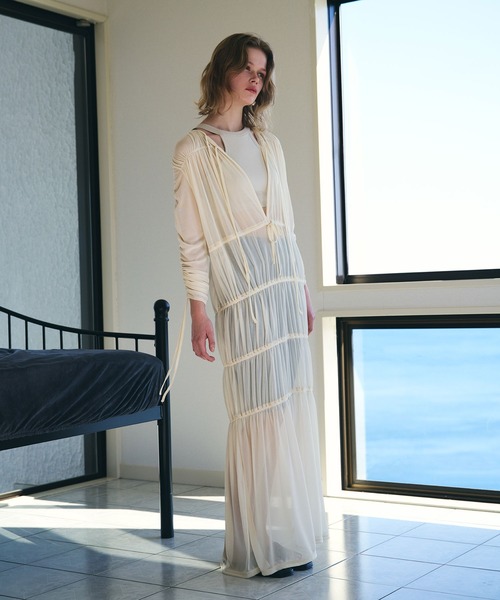 AKTE(アクテ)の「【AKTE × AMPHI】アメリカンスリーブブラトップ(キャミソール・レディース・サンドベージュ/ブラック・FREE)」の6枚目の写真