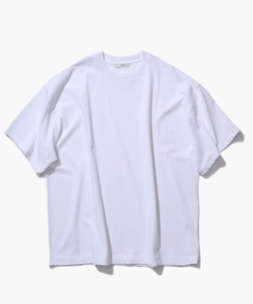 ATON(エイトン)の「ATON (エイトン)FRESCA PLATE | LOOSE FIT T-SHIRT(Tシャツ/カットソー・メンズ・ホワイト/チャコールグレー・4/2/6)」の1枚目の写真