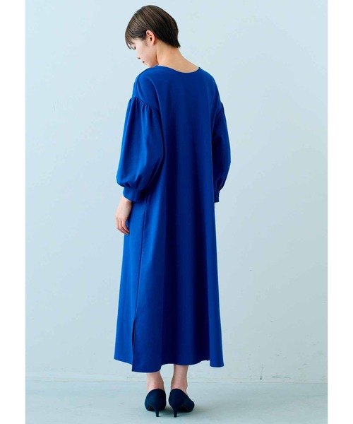 IEDIT(イディット)の「野々村友紀子さん×IEDIT A面・B面どっちを着てもイイ女!どこに着ていっても間違いないワンピース(ワンピース・レディース・ダークグレー/コバルトブルー・M/L/LL/3L/MP)」の4枚目の写真