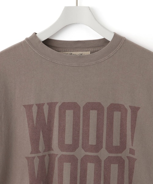 アダムエロペ　レミレリーフ　ブラウン WOOO! WOOO! プリント Tシャツ ADAM ET ROPE'（アダムエロペ）の「【REMI RELIEF（レミ