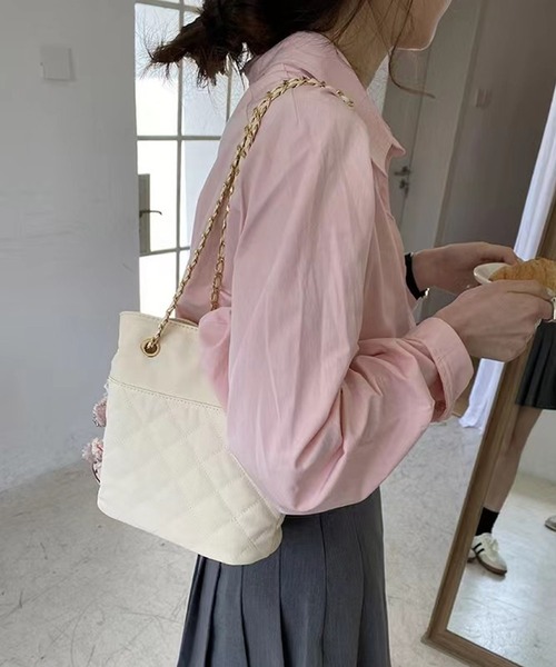 Jasmine Grandiflorum(ジャスミングランディフローラム)の「【Jasmine】2WAYキルティング巾着バッグ(ショルダーバッグ・レディース・ホワイト/ピンク/ミント/ブラック・FREE)」の9枚目の写真