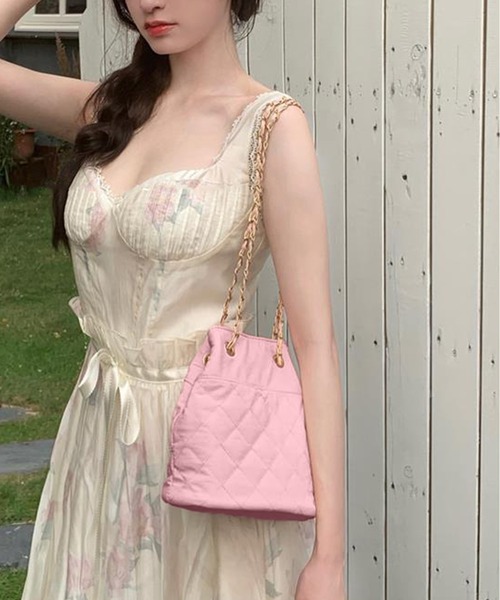 Jasmine Grandiflorum(ジャスミングランディフローラム)の「【Jasmine】2WAYキルティング巾着バッグ(ショルダーバッグ・レディース・ホワイト/ピンク/ミント/ブラック・FREE)」の19枚目の写真