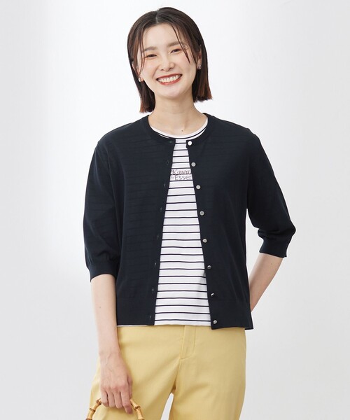 J.PRESS(ジェイプレス)の「【洗える・抗菌防臭】COTTON ACETATE DRY クルーネック カーディガン(カーディガン/ボレロ・レディース・ピンク系/イエロー系/ライトグレー系/ネイビー系・LARGE/MEDIUM)」の2枚目の写真