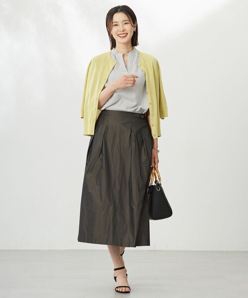 J.PRESS(ジェイプレス)の「【洗える・抗菌防臭】COTTON ACETATE DRY クルーネック カーディガン(カーディガン/ボレロ・レディース・ピンク系/イエロー系/ライトグレー系/ネイビー系・LARGE/MEDIUM)」の6枚目の写真