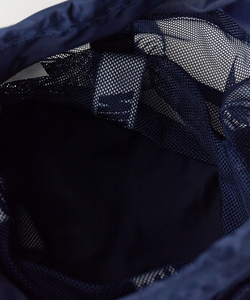 NIKE（ナイキ）の「NIKE/ナイキ 2WAY メッシュトート プールバッグ（ショルダーバッグ・キッズ・ベージュ/ブルー/オレンジ/ネイビー・ONE SIZE）」の5枚目の写真