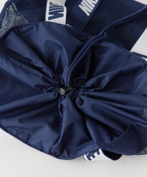 NIKE（ナイキ）の「NIKE/ナイキ 2WAY メッシュトート プールバッグ（ショルダーバッグ・キッズ・ベージュ/ブルー/オレンジ/ネイビー・ONE SIZE）」の11枚目の写真