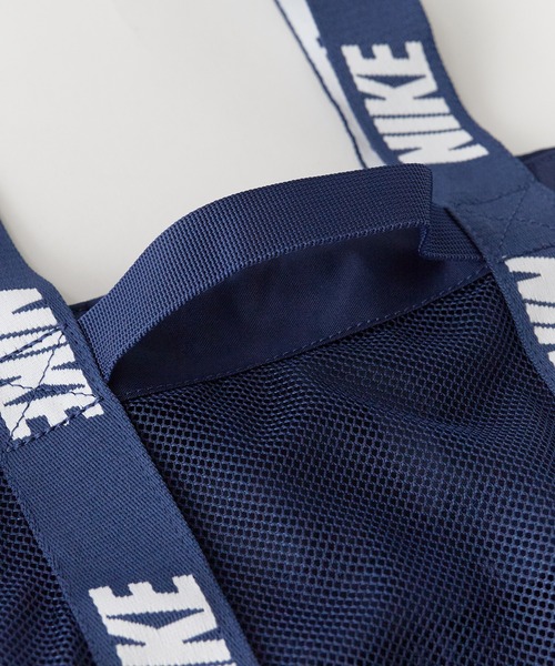 NIKE（ナイキ）の「NIKE/ナイキ 2WAY メッシュトート プールバッグ（ショルダーバッグ・キッズ・ベージュ/ブルー/オレンジ/ネイビー・ONE SIZE）」の17枚目の写真