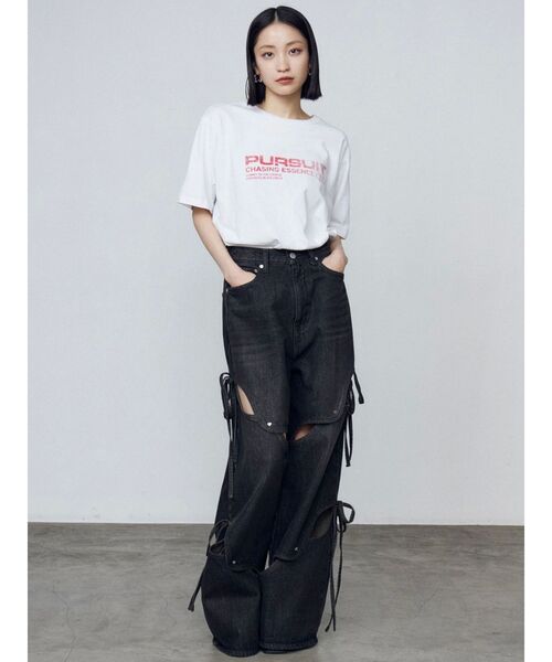EMODA（エモダ）の「ロゴグラフィックTシャツ（Tシャツ/カットソー・レディース・グレー/ブラック/ブラウン/ホワイト・FREE）」の17枚目の写真