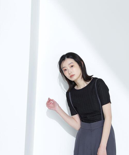 NATURAL BEAUTY BASIC(ナチュラルビューティーベーシック)の「◇ふくれジャガードコンパクトトップス(Tシャツ/カットソー・レディース・オフホワイト/ブラック/ピンク・FREE)」の2枚目の写真
