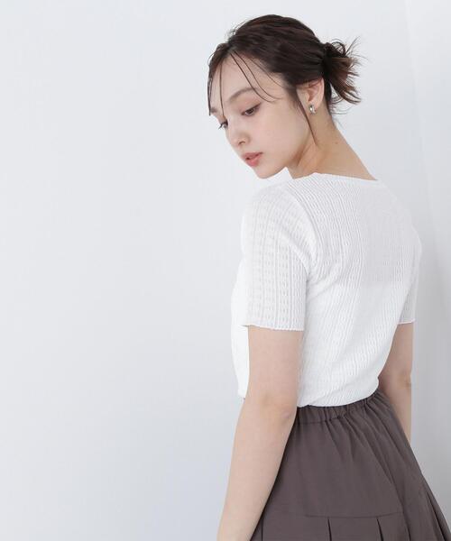 NATURAL BEAUTY BASIC(ナチュラルビューティーベーシック)の「◇ふくれジャガードコンパクトトップス(Tシャツ/カットソー・レディース・オフホワイト/ブラック/ピンク・FREE)」の19枚目の写真