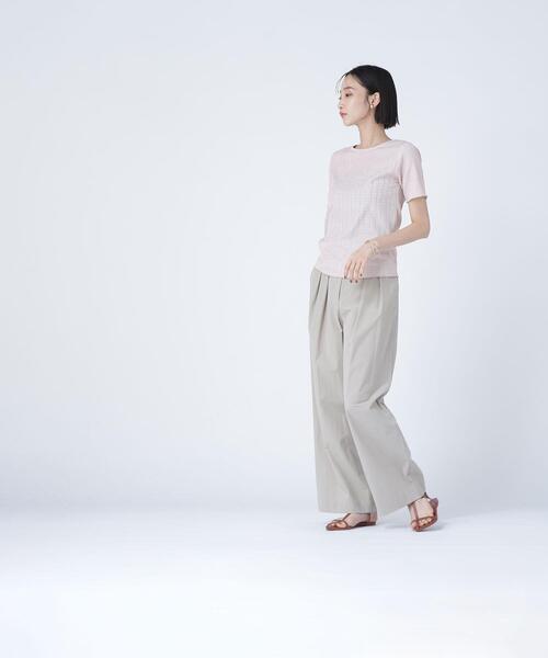 NATURAL BEAUTY BASIC(ナチュラルビューティーベーシック)の「◇ふくれジャガードコンパクトトップス(Tシャツ/カットソー・レディース・オフホワイト/ブラック/ピンク・FREE)」の9枚目の写真