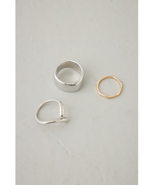 AZUL by moussy(アズールバイマウジー)の「マルチ3連リングセット(リング・レディース・マルチ/その他2・FREE)」の5枚目の写真