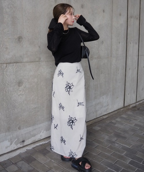 LAULEN（ローレン）の「back drape sheer tops /バック ドレープ シアー トップス（Tシャツ/カットソー・レディース・ベージュ/ブラック・FREE）」の12枚目の写真