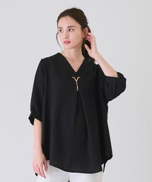 ジャイロ JAYRO ボリューム袖スキッパーブラウス  （ブラック） JAYRO｜ジャイロのシャツ/ブラウス通販 - ZOZOTOWN