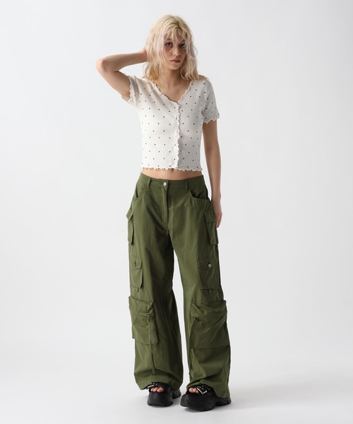 FOREVER 21（フォーエバー トゥエンティーワン）の「【2025SS】ドット柄リブカーディガン（カーディガン/ボレロ・レディース・ブラック/オフホワイト/ブルー・FREE）」の15枚目の写真