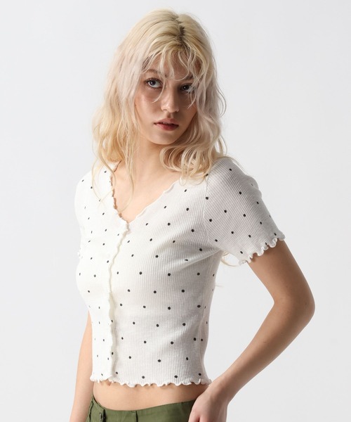 FOREVER 21（フォーエバー トゥエンティーワン）の「【2025SS】ドット柄リブカーディガン（カーディガン/ボレロ・レディース・ブラック/オフホワイト/ブルー・FREE）」の16枚目の写真