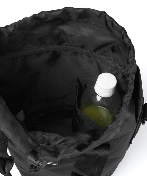 The DUFFER of ST.GEORGE（ザダファーオブセントジョージ）の「〔BLACK LABEL〕2WAY MINI ROUND BAG：2ウェイ仕様 ミニラウンドバッグ（トートバッグ・メンズ・ブラック・F）」の7枚目の写真