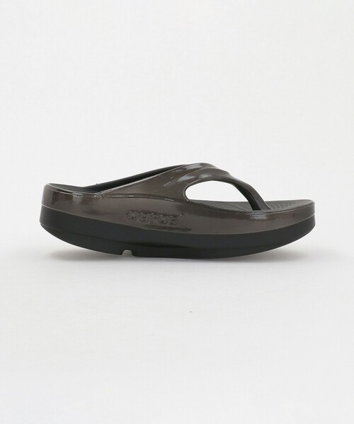 【新品】ZOZOTOWN購入品　「OOFOS」OOyea サンダル OOFOS＞OOmega LUXE サンダル（サンダル）｜OOFOS（ウーフォス