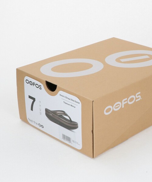 OOFOS(ウーフォス)の「<OOFOS>OOmega LUXE サンダル(サンダル・レディース・ダークブラウン/ナチュラル・8/6/7)」の20枚目の写真