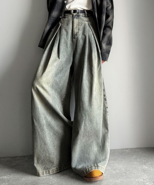 Classical Origin(クラシカルオリジン)の「変形3タックスーパーワイドデニム/Unique Three-Tuck Super Wide Denim(デニムパンツ・メンズ・その他1/ブラック・LARGE/MEDIUM/SMALL)」の2枚目の写真