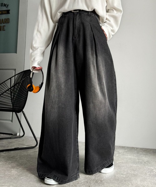 Classical Origin(クラシカルオリジン)の「変形3タックスーパーワイドデニム/Unique Three-Tuck Super Wide Denim(デニムパンツ・メンズ・その他1/ブラック・LARGE/MEDIUM/SMALL)」の3枚目の写真