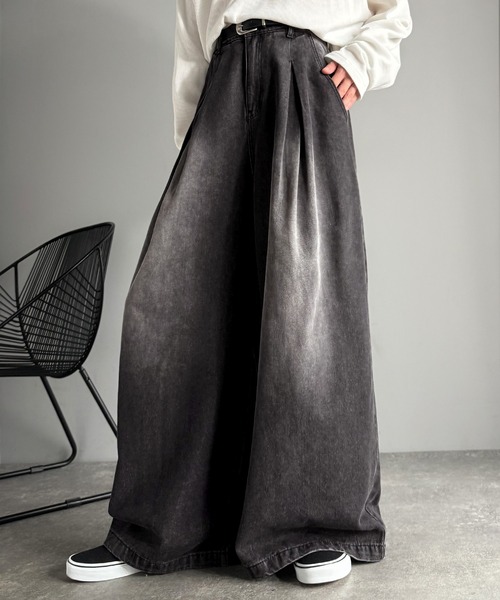 Classical Origin(クラシカルオリジン)の「変形3タックスーパーワイドデニム/Unique Three-Tuck Super Wide Denim(デニムパンツ・メンズ・その他1/ブラック・LARGE/MEDIUM/SMALL)」の16枚目の写真