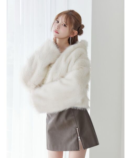 EATME（イートミー）の「スタンドカラーフェイクファーブルゾン（ブルゾン・レディース・ベージュ/オフホワイト/ブラック・FREE）」の18枚目の写真