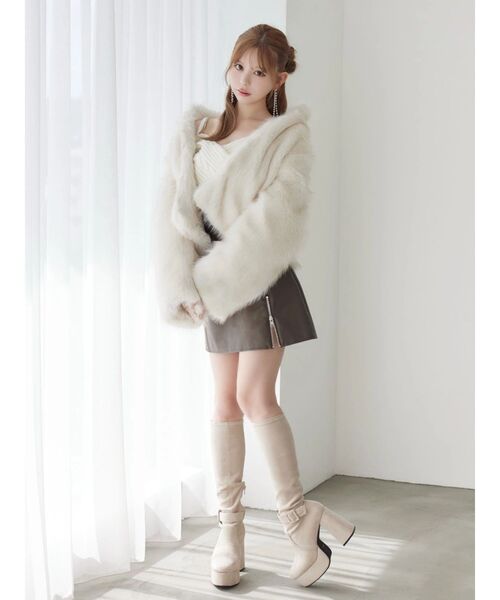 EATME（イートミー）の「スタンドカラーフェイクファーブルゾン（ブルゾン・レディース・ベージュ/オフホワイト/ブラック・FREE）」の9枚目の写真