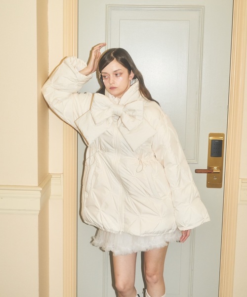 Lovilyn（ラヴィリン）の「【初販即完】2wayマフラー付きエコダウンジャケット（ダウンジャケット/コート・レディース・ブラック/ブルー/ホワイト・FREE）」の14枚目の写真