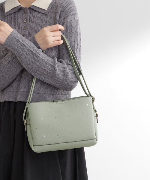 grove（グローブ）の「ドットスタッズ3層ショルダー（ショルダーバッグ・レディース・ライトグレー/ブラック/グリーン系/ピンク系・00）」の4枚目の写真