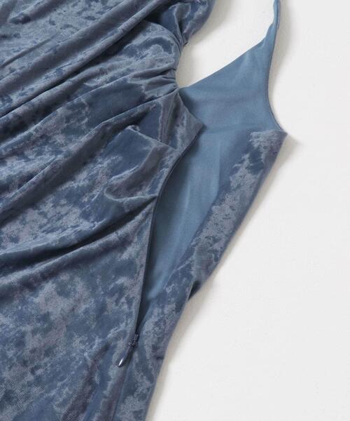 SENSE OF PLACE by URBAN RESEARCH(センスオブプレイスバイアーバンリサーチ)の「シアーベロアドレープキャミワンピ(ワンピース・レディース・ブラウン/ブルー・S/ONE)」の13枚目の写真