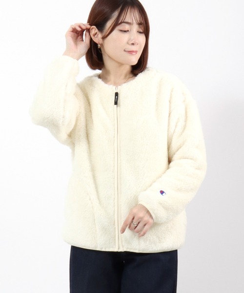 Champion(チャンピオン)の「Champion(チャンピオン)ワンポイントロゴ刺繍 シェルパフリースノーカラージャケット レディース/ボアブルゾン(ノーカラージャケット・レディース・ライトパープル/オフホワイト/ブラック・L/M)」の7枚目の写真