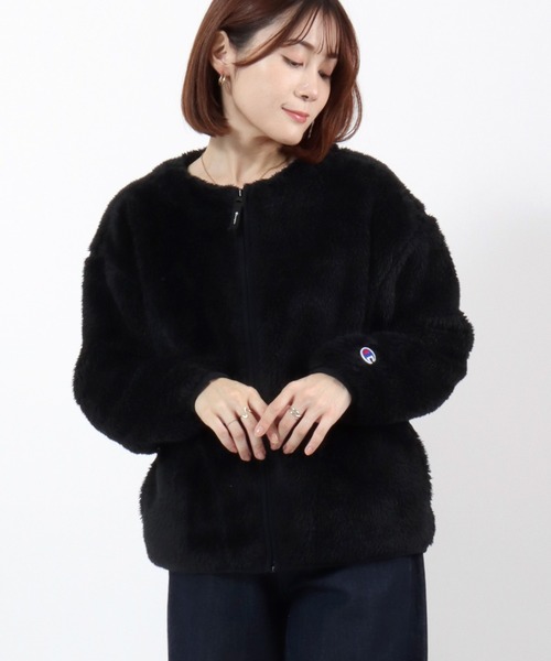 Champion(チャンピオン)の「Champion(チャンピオン)ワンポイントロゴ刺繍 シェルパフリースノーカラージャケット レディース/ボアブルゾン(ノーカラージャケット・レディース・ライトパープル/オフホワイト/ブラック・L/M)」の13枚目の写真