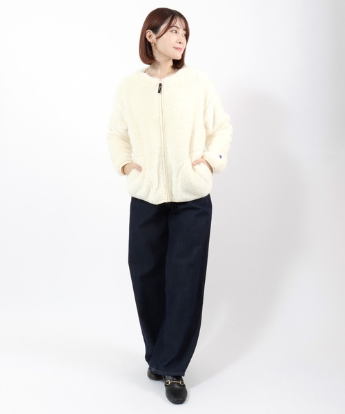 Champion(チャンピオン)の「Champion(チャンピオン)ワンポイントロゴ刺繍 シェルパフリースノーカラージャケット レディース/ボアブルゾン(ノーカラージャケット・レディース・ライトパープル/オフホワイト/ブラック・L/M)」の8枚目の写真