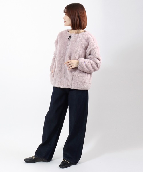 Champion(チャンピオン)の「Champion(チャンピオン)ワンポイントロゴ刺繍 シェルパフリースノーカラージャケット レディース/ボアブルゾン(ノーカラージャケット・レディース・ライトパープル/オフホワイト/ブラック・L/M)」の21枚目の写真