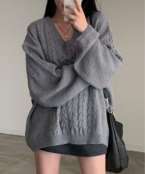 kirakiraShop(キラキラショップ)の「ゆるっと着て、こなれ感。Vネック オーバー サイズ ニット(ニット/セーター・レディース・ネイビー/クリーム/グレー・FREE)」の11枚目の写真