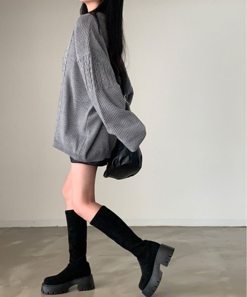 kirakiraShop(キラキラショップ)の「ゆるっと着て、こなれ感。Vネック オーバー サイズ ニット(ニット/セーター・レディース・ネイビー/クリーム/グレー・FREE)」の13枚目の写真