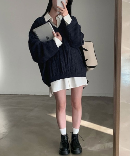 kirakiraShop(キラキラショップ)の「ゆるっと着て、こなれ感。Vネック オーバー サイズ ニット(ニット/セーター・レディース・ネイビー/クリーム/グレー・FREE)」の6枚目の写真