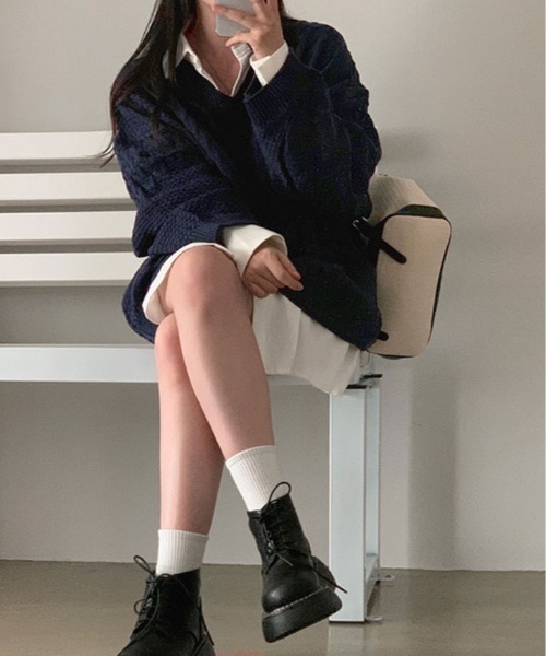kirakiraShop(キラキラショップ)の「ゆるっと着て、こなれ感。Vネック オーバー サイズ ニット(ニット/セーター・レディース・ネイビー/クリーム/グレー・FREE)」の7枚目の写真