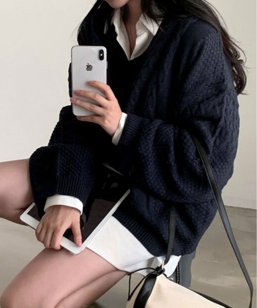 kirakiraShop(キラキラショップ)の「ゆるっと着て、こなれ感。Vネック オーバー サイズ ニット(ニット/セーター・レディース・ネイビー/クリーム/グレー・FREE)」の21枚目の写真