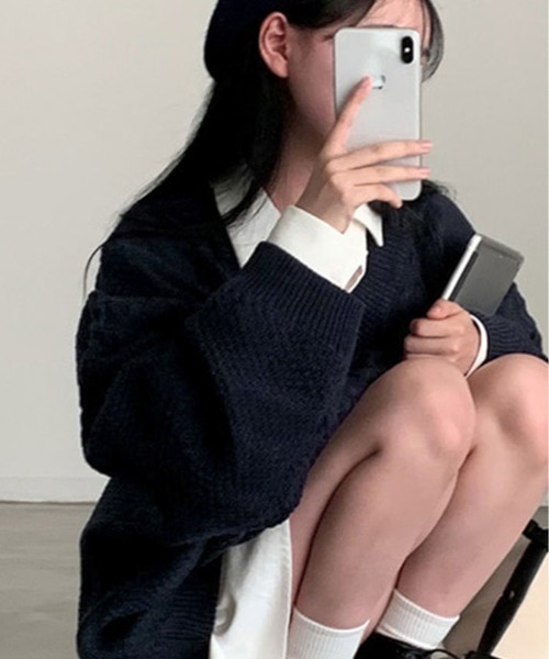 kirakiraShop(キラキラショップ)の「ゆるっと着て、こなれ感。Vネック オーバー サイズ ニット(ニット/セーター・レディース・ネイビー/クリーム/グレー・FREE)」の5枚目の写真