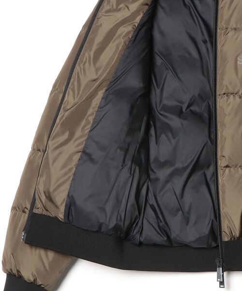 DSQUARED2（ディースクエアード）の「Easy Puffer BomberArmy Black/0252/CO（ダウンジャケット/コート・メンズ・アーミー/ブラック・46/50/48/44）」の4枚目の写真