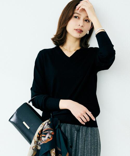 UNTITLED（アンタイトル）の「【洗える/ウール100%】Vネックウールニット（ニット/セーター・レディース・レッド系1/ブラック/ナチュラル/オフホワイト/ライトグレー/ブルー系その他・48/44/04/03/02/01/00）」の18枚目の写真