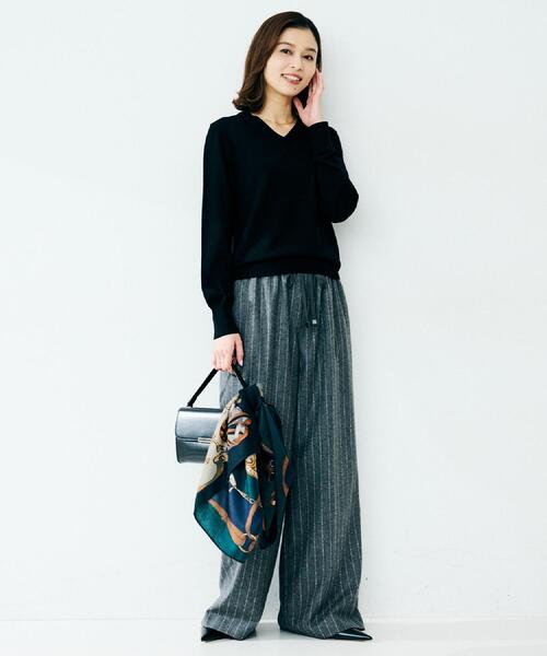 UNTITLED（アンタイトル）の「【洗える/ウール100%】Vネックウールニット（ニット/セーター・レディース・レッド系1/ブラック/ナチュラル/オフホワイト/ライトグレー/ブルー系その他・48/44/04/03/02/01/00）」の19枚目の写真