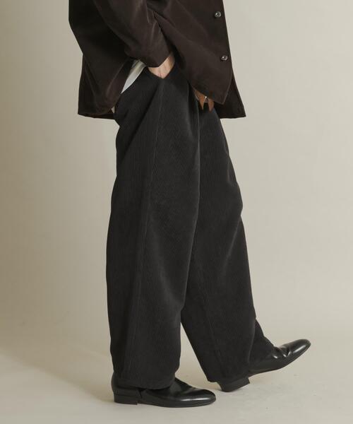 SENSE OF PLACE by URBAN RESEARCH（センスオブプレイスバイアーバンリサーチ）の「ウォッシュドコーデュロイワイドパンツ（その他パンツ・メンズ・ライトベージュ/ブラック/グリーン/ブラウン・LARGE/MEDIUM）」の9枚目の写真