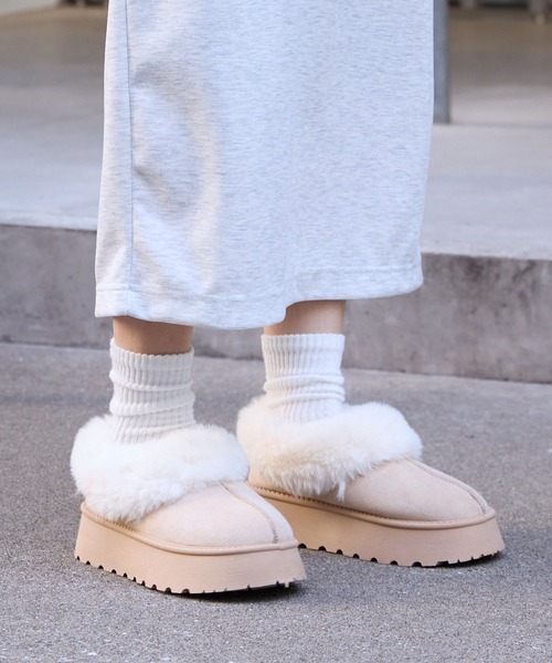 MONO-MART（モノマート）の「ムートンライクボア ボリュームショートブーツ（ブーツ・レディース・キャメル/ブラック/グレイッシュベージュ・XL/L/M/S）」の12枚目の写真