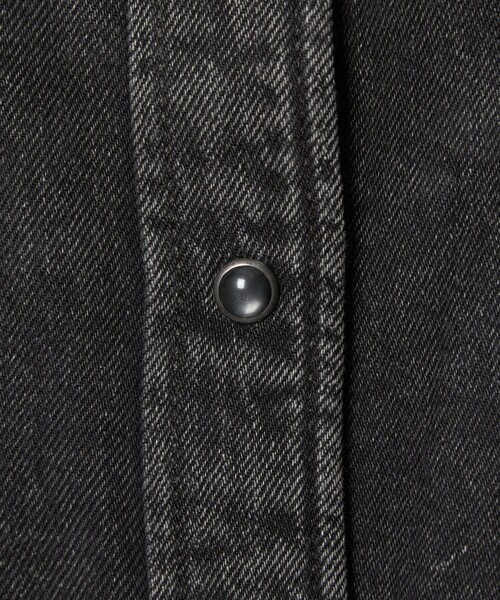 Levi's(リーバイス)の「【国内EXCLUSIVE】<Levi's>スタッズ デニムウエスタンシャツ(シャツ/ブラウス・レディース・ブラック・L)」の15枚目の写真