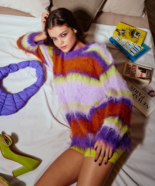 カラーボーダーニット