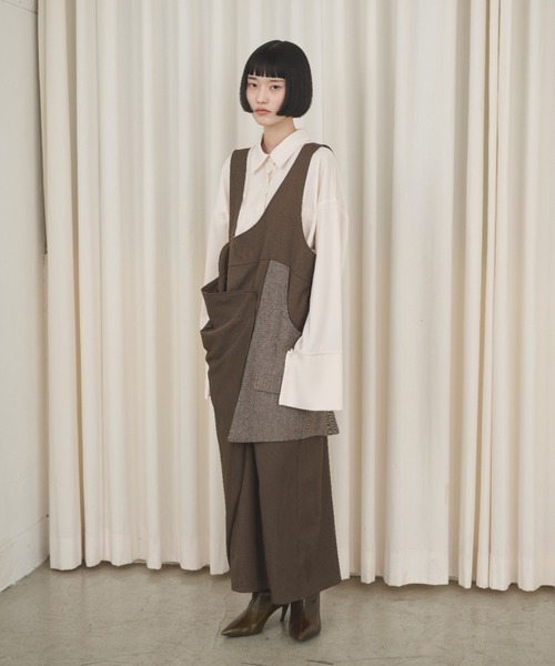 AIC.（エーアイシー）の「アシンメトリーラップワンピース（ワンピース・レディース・グレー/ブラック/ブラウン・FREE）」の4枚目の写真