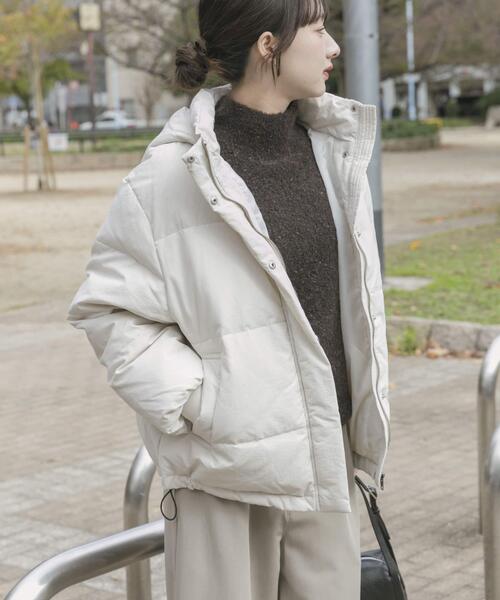 ITEMS URBANRESEARCH（アイテムズ アーバンリサーチ）の「『撥水』フードダウンジャケット（ダウンジャケット/コート・レディース・ブラック/カーキ/ホワイト系その他・SMALL/MEDIUM）」の15枚目の写真